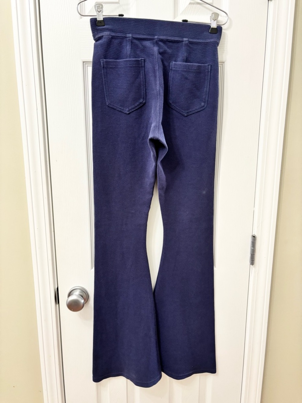 American Eagle Offline by Aerie Navy Textured High Rise Flare Leggings Size M - Picture 6 of 8